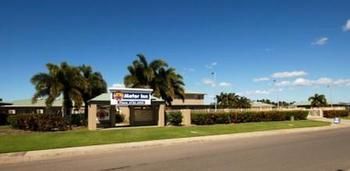 Port Denison Motor Inn Боуен Екстер'єр фото